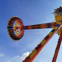 El Péndulo Gigante emocionantes atracciones