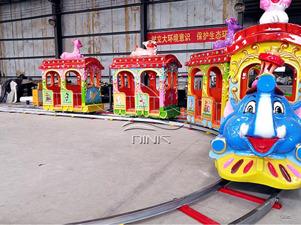 El tren eletricos infantiles de elefante